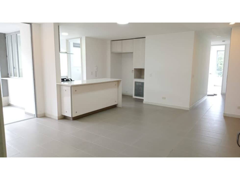 ARRIENDO APARTAMENTO EN CASTROPOL- POBLADO MEDELLÍN COLOMBIA - 1