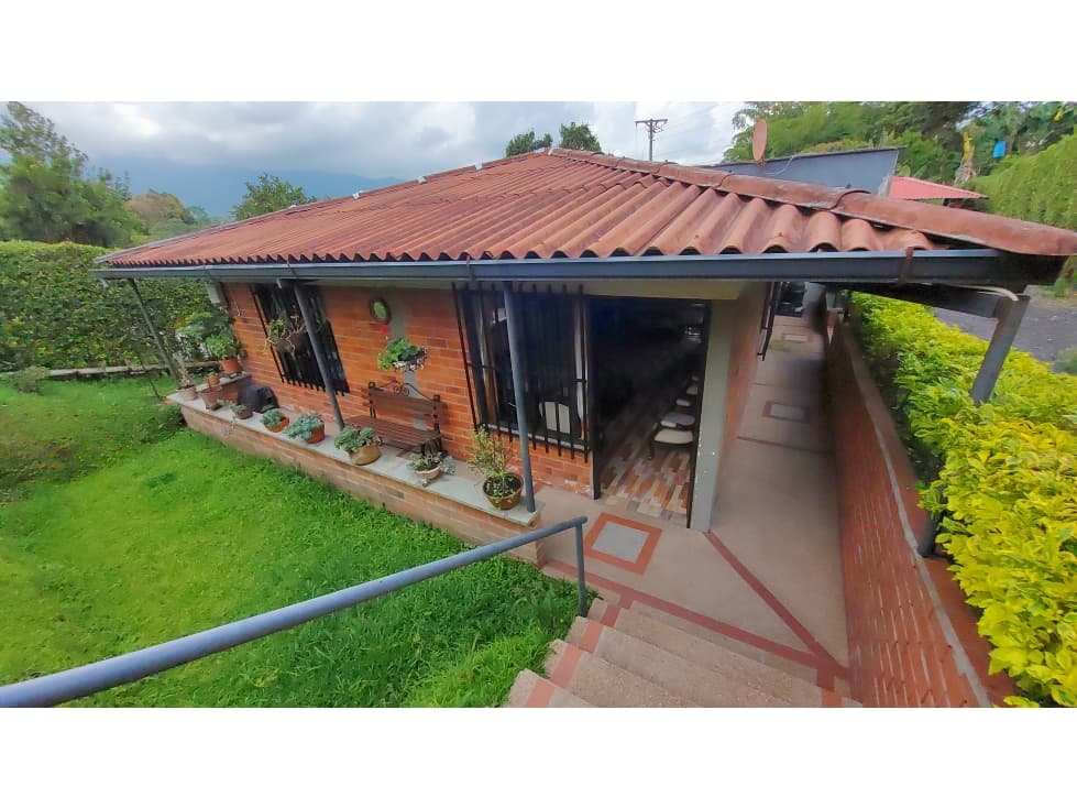 CASA CAMPESTRE EN VENTA - CALARCÁ SECTOR LA BELLA - 1