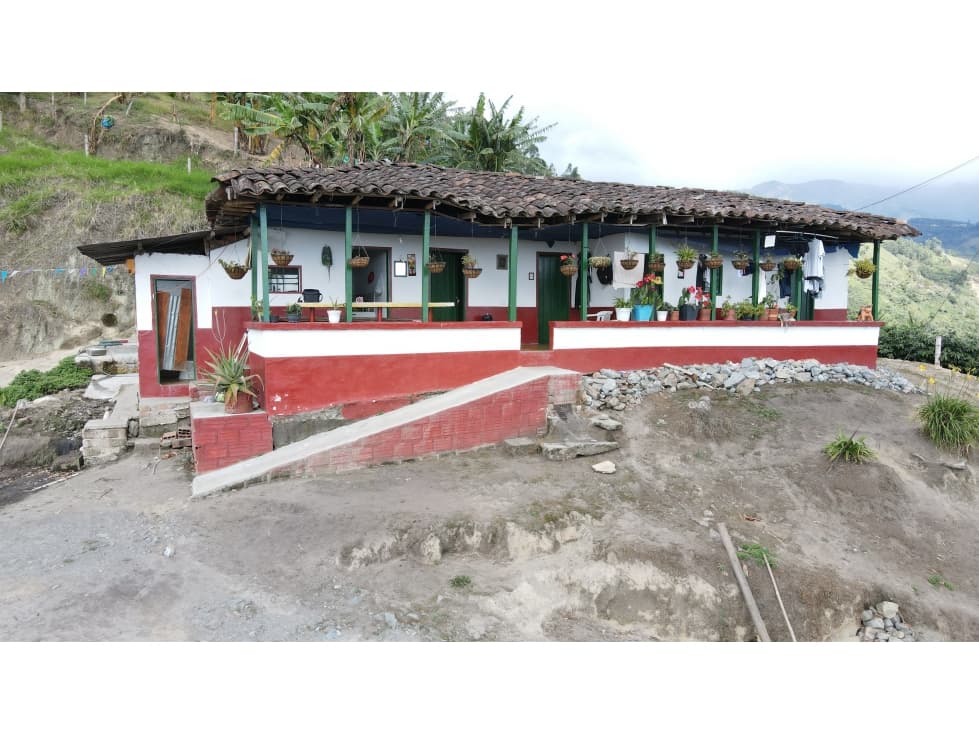 VENTA DE FINCA EN CALARCÁ, QUINDÍO, COLOMBIA - 1