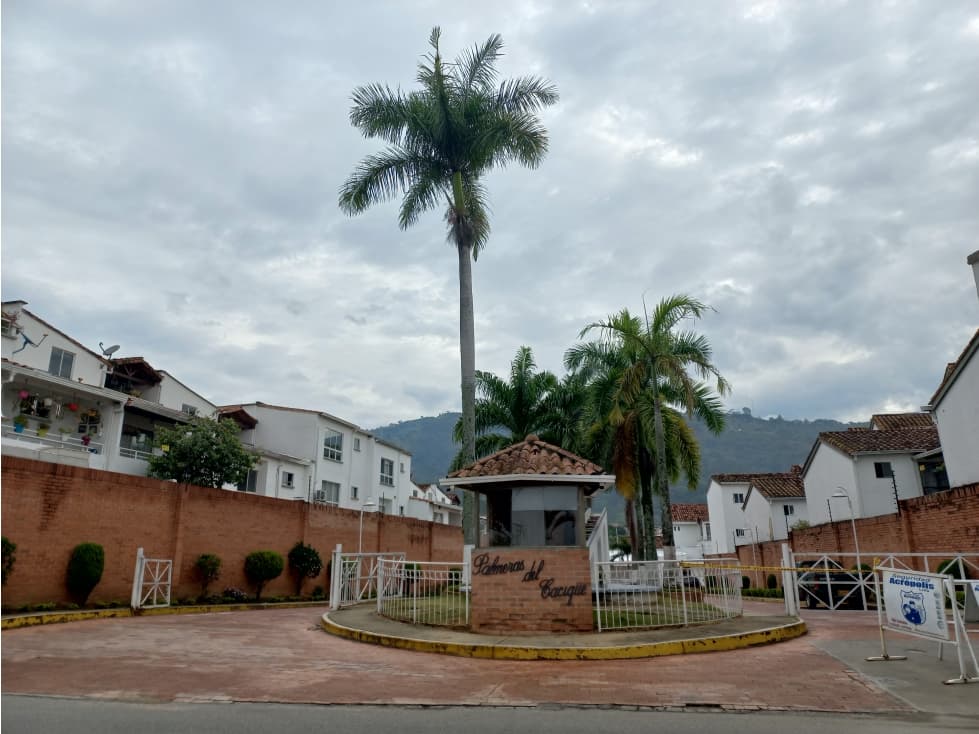 CASA EN VENTA / ALTOS DEL CACIQUE CONJUNTO PALMERAS - 1