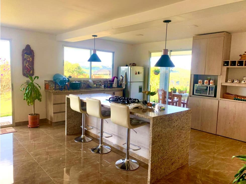 CASAFINCA EN DON MATIAS EN VENTA. 420 M2. - 1