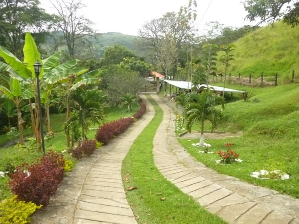 SE VENDE FINCA EN TRUJILLO VALLE DEL CAUCA. - 1