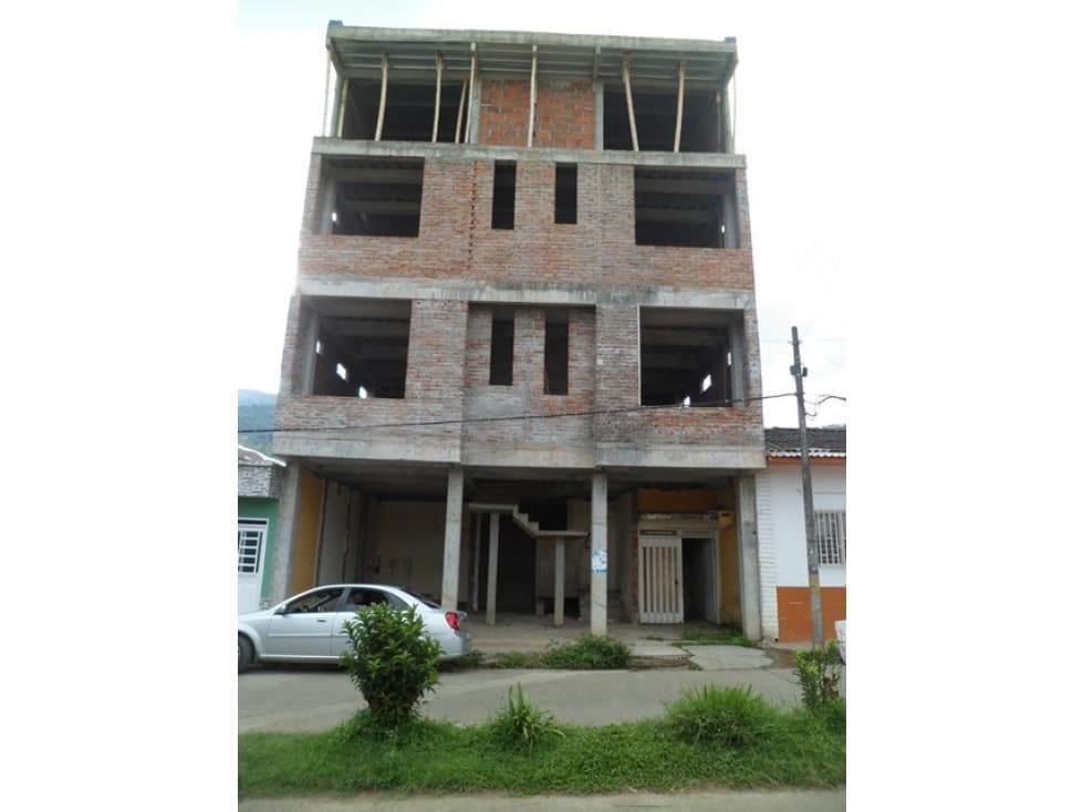 SE VENDE EDIFICIO EN CONSTRUCCIÓN TRUJILLO (VALLE) - 1