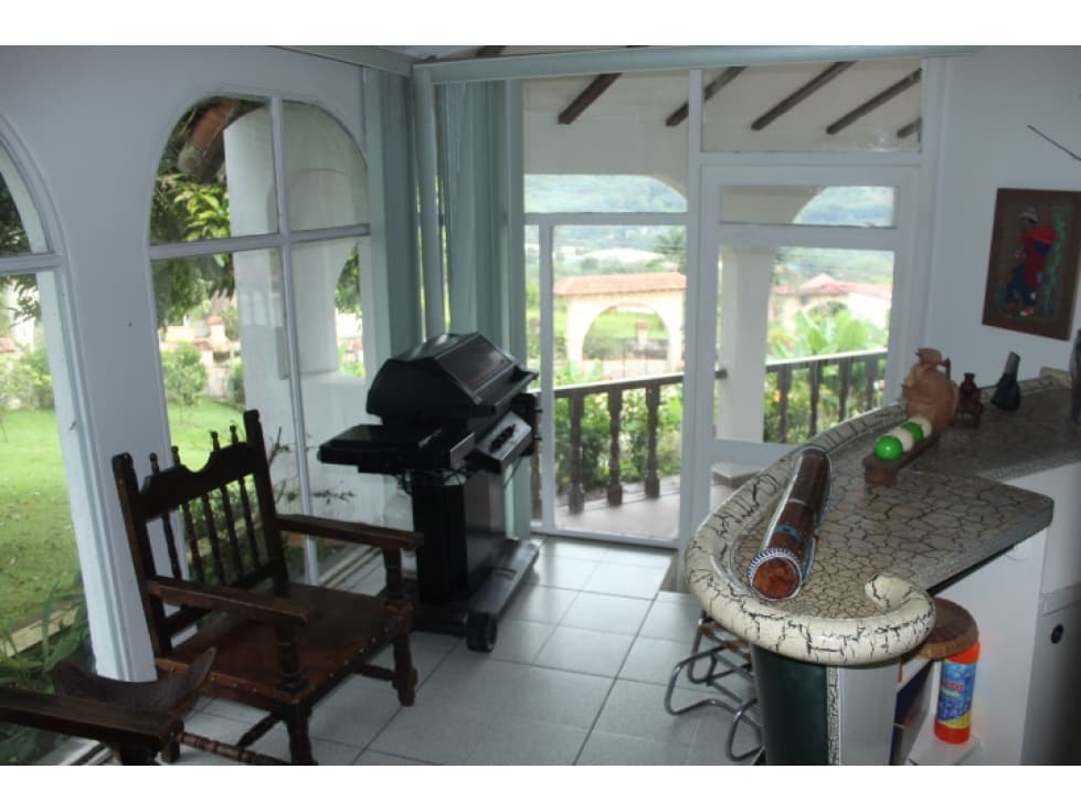 Venta hermosa Casa Campestre Condominio Los Alpes, Silvania - 1