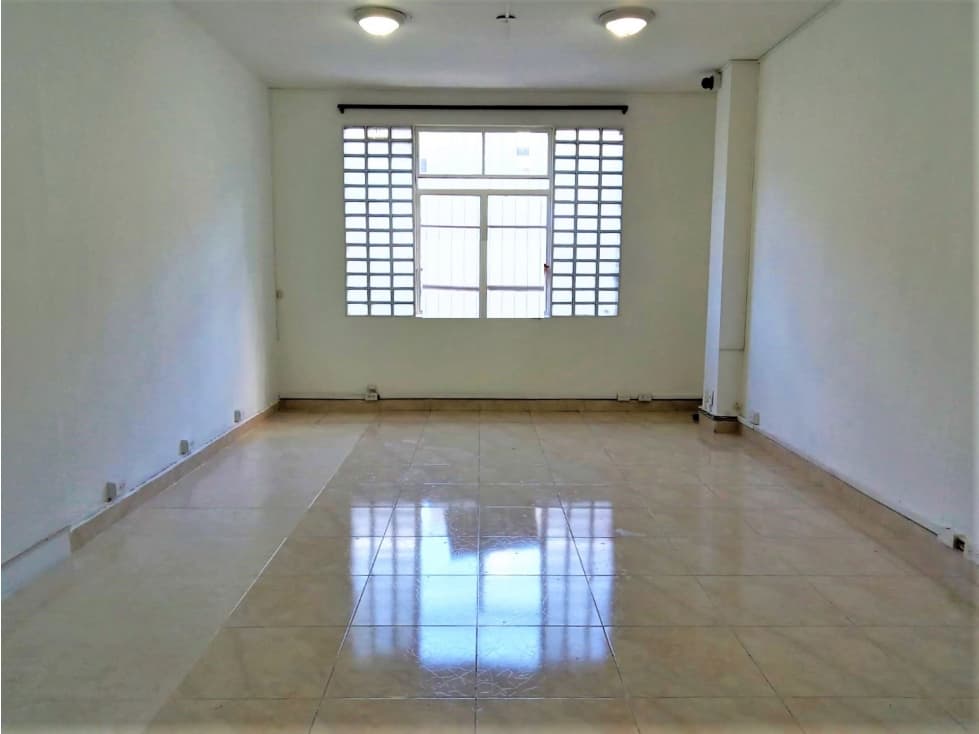 Oficina en Venta en Medellín Centro - 1