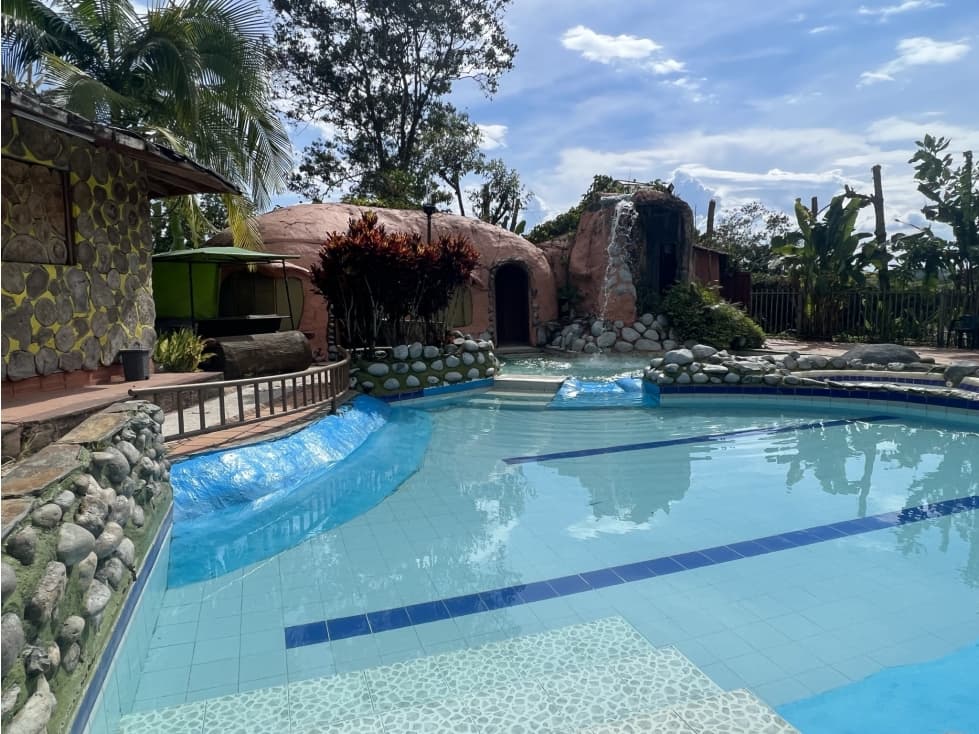 VENTA FINCA HOTEL Y PARQUE TEMATICO EN ARMENIA QUINDIO - 1