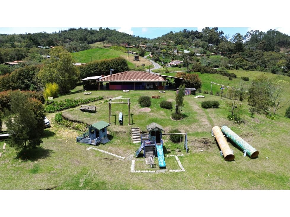 SE ARRIENDA CASA/LOTE RESTAURANTE ALTO LAS PALMAS / 8000 m² - 1