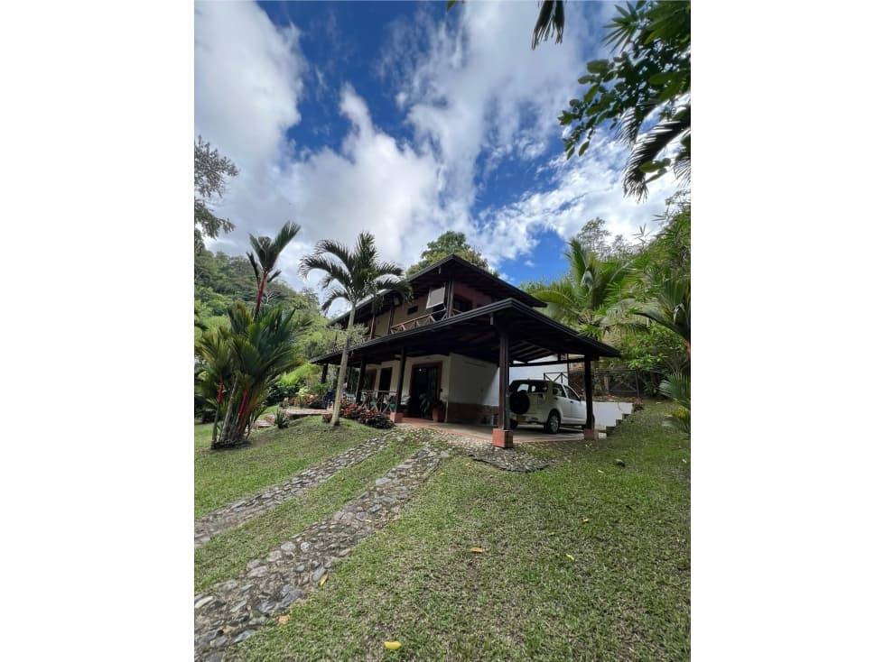 SE VENDE HERMOSA PARCELA CON CASA CAMPESTRE EN RIONEGRO/SANTANDER - 1