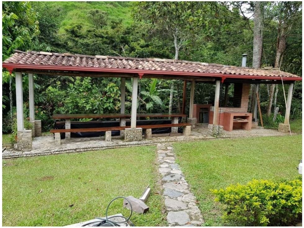 Venta Finca en Yolombó, 6.000 mts2, independiente - 1