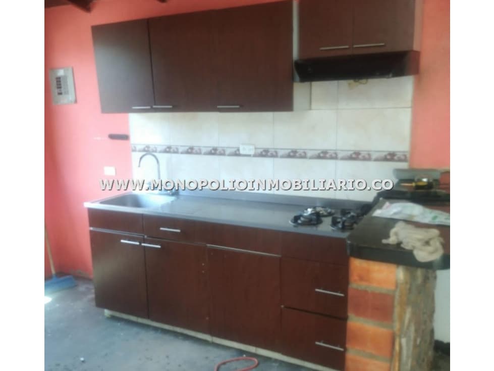 CASA BIFAMILIAR EN VENTA - SECTOR SANTO DOMINGO COD: 22487 - 1