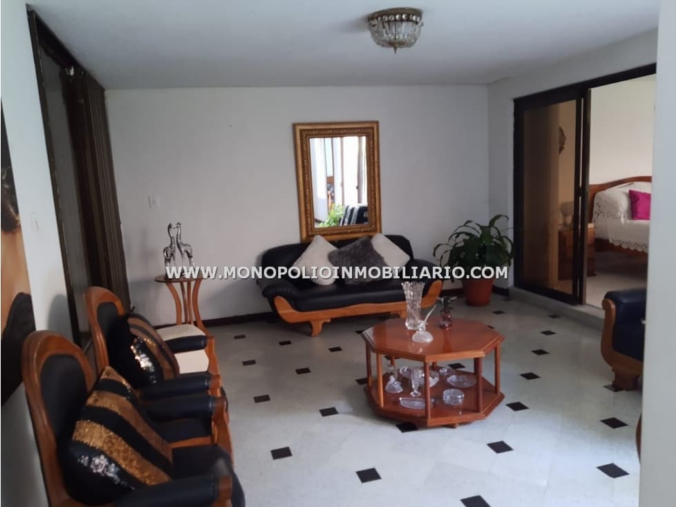CASA UNIFAMILIAR EN VENTA - SECTOR LOS COLORES COD: 22670 - 1