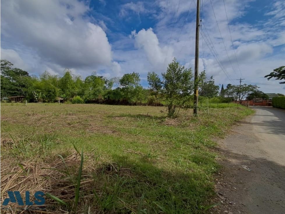 ESPECTACULAR LOTE EN VENTA EN CERRITOS(MLS#258775) - 1
