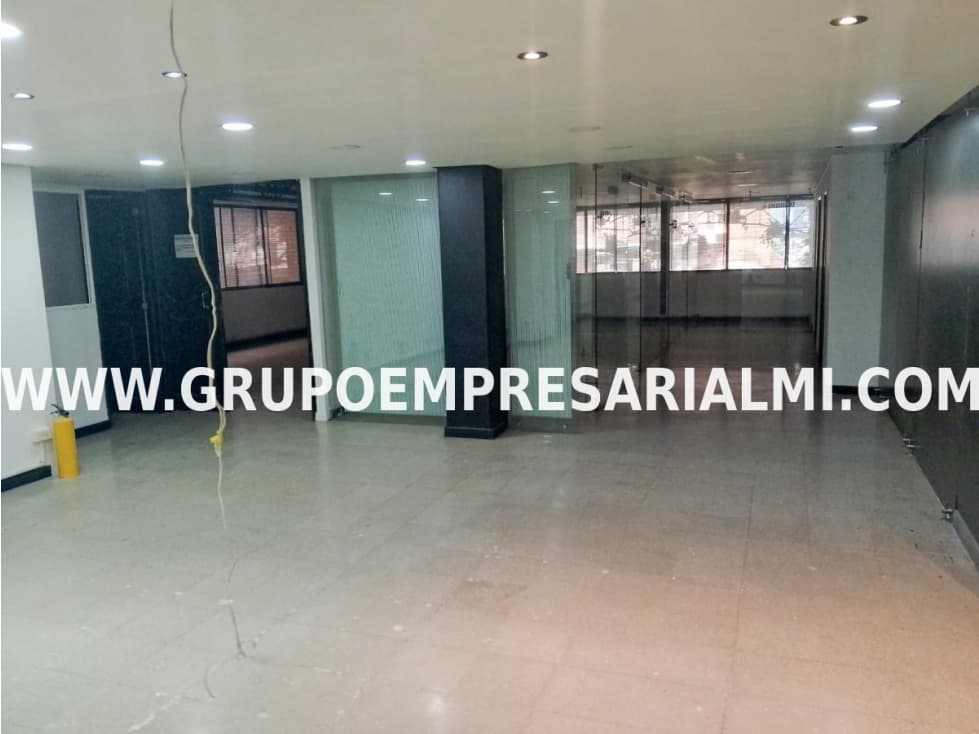 GRANDIOSO OFICINA EN ARRIENDO - SECTOR SANTA MARÍA COD: 31580 - 1