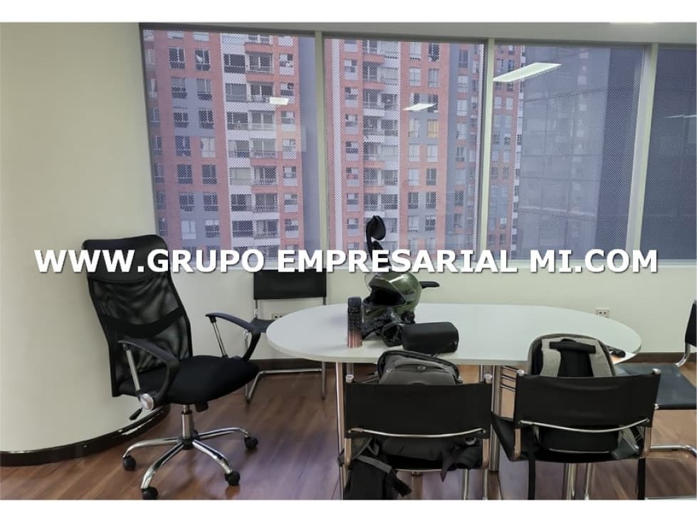 OFICINA EN ARRENDAMIENTO - SECTOR LAS PALMAS COD: 26223 - 1