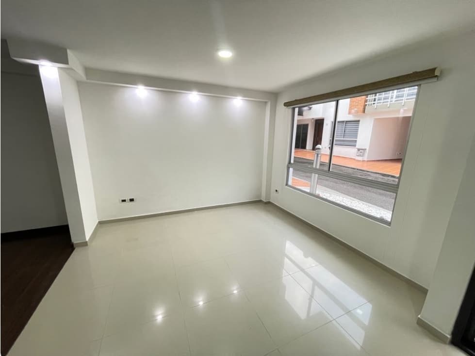 Se Arrienda Casa - Sector Coinca - 1