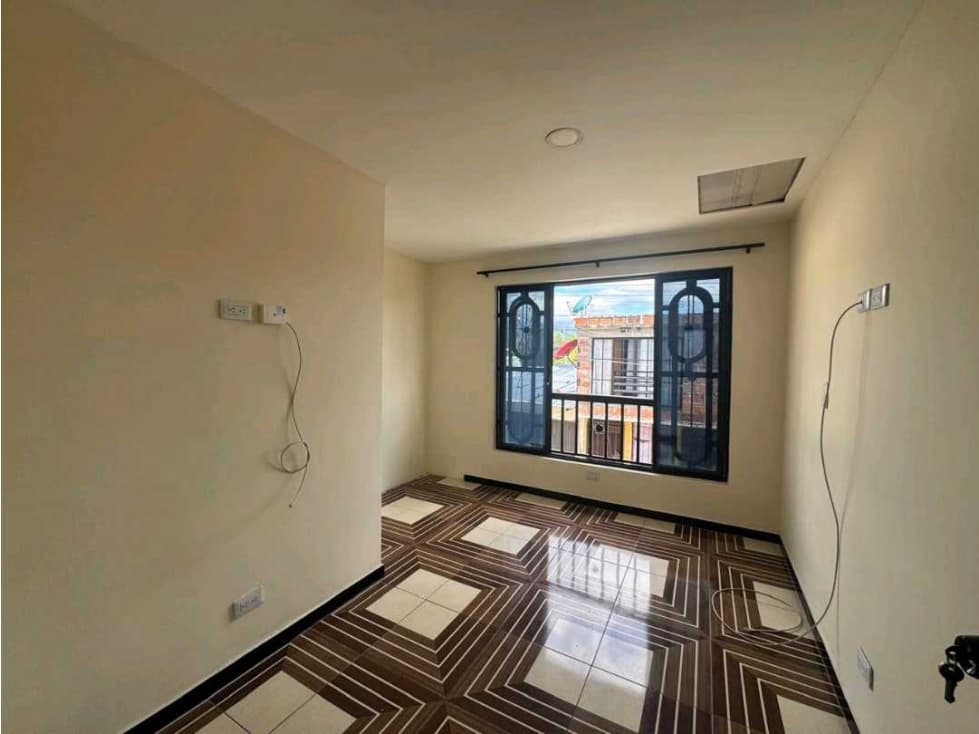 SE ARRIENDA SEGUNDO PISO EN BARRIO LA CECILA - 1