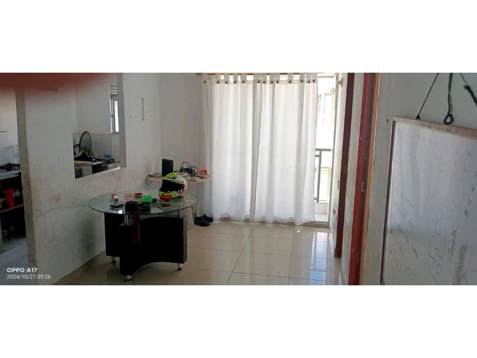 Se Vende Apartamento en Portal de los Manantiales - 1