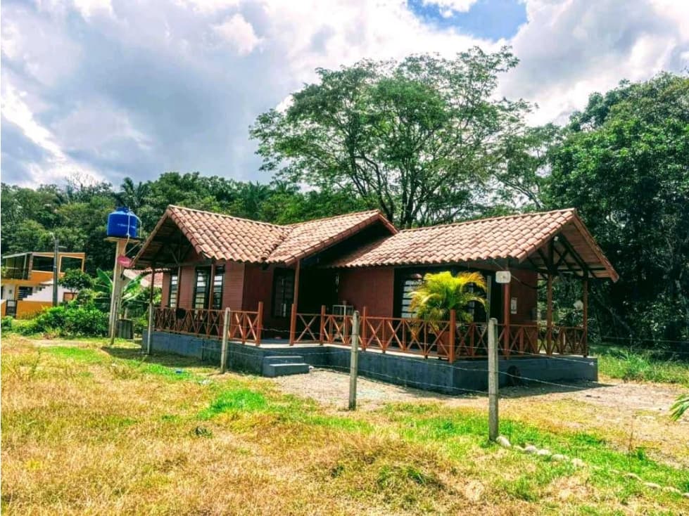 Se Vende o Permuta Hermosa Casa Campestre en Acacias - Meta - 1