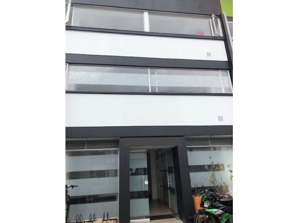 VENDO EDIFICIO COMERCIAL EN EL POLO - 1