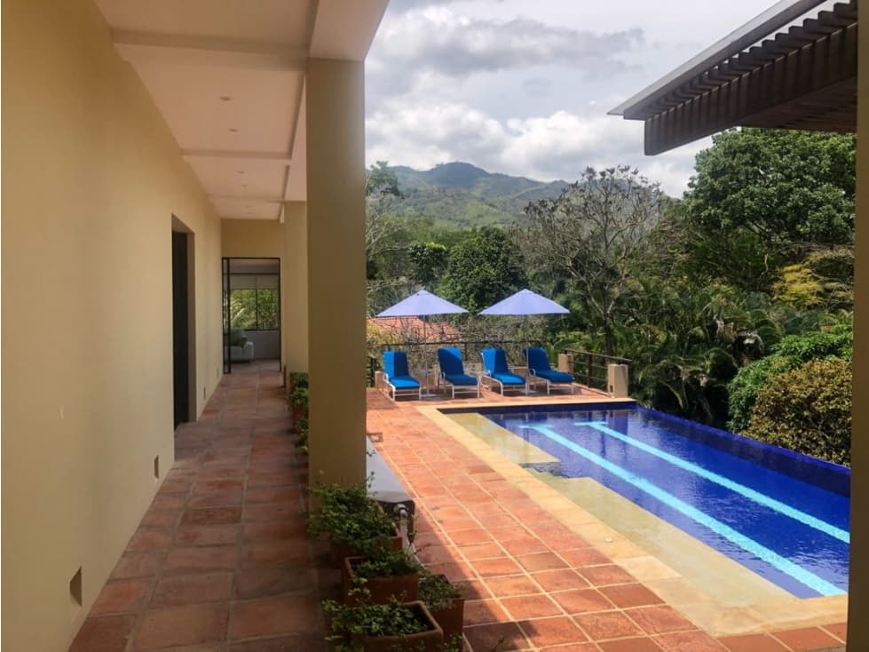 VENDO LINDA CASA EN VILLETA EN CONJUNTO CERRADO A 4 KM DEL PUEBLO - 1