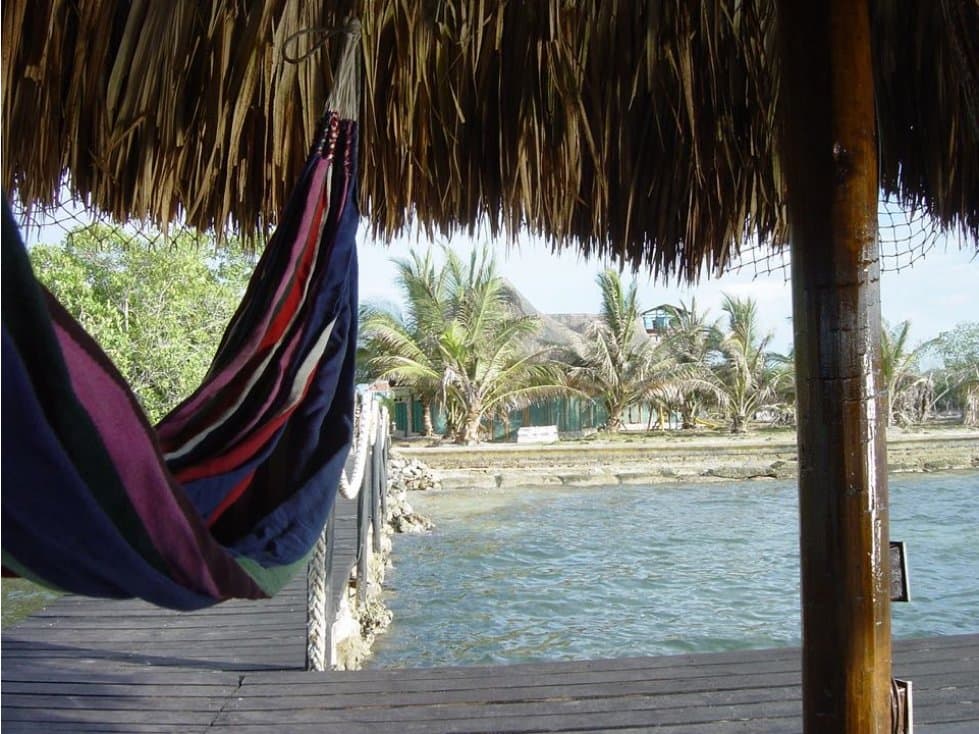 VENTA CASA DE PLAYA EN ISLA DEL ROSARIO - TINTIPAN - 1