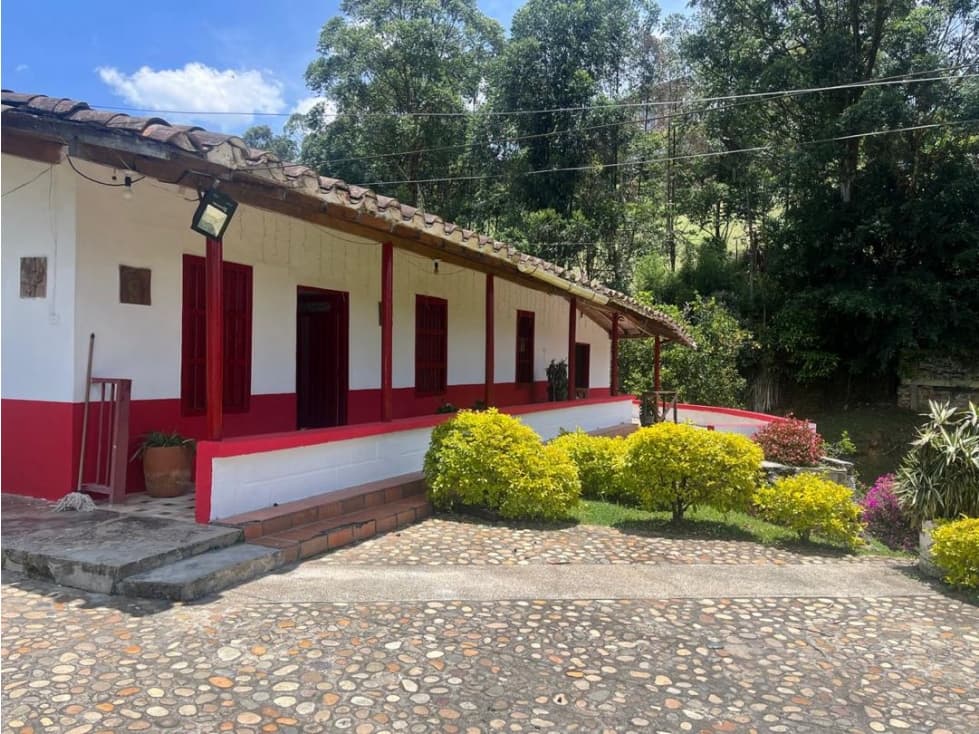Venta casa la Estrella . Finca Familiar o proyecto - 1