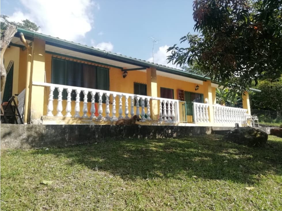 HERMOSA CASA DE CAMPESTRE EN MESITAS - 1
