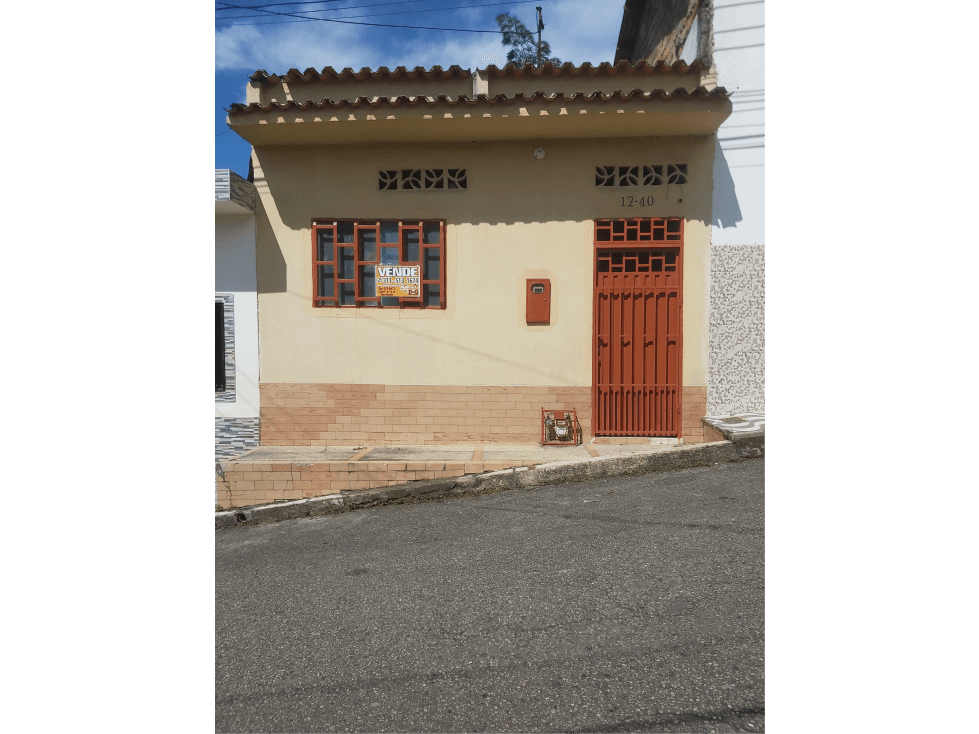 Vendo Casa Barrio Comuneros, en el municipio de San Vicente. - 1