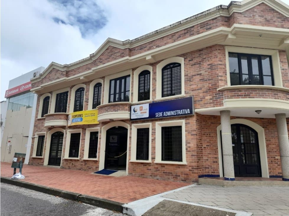 SE ARRIENDA OFICINAS CENTRALES EN YOPAL - 1