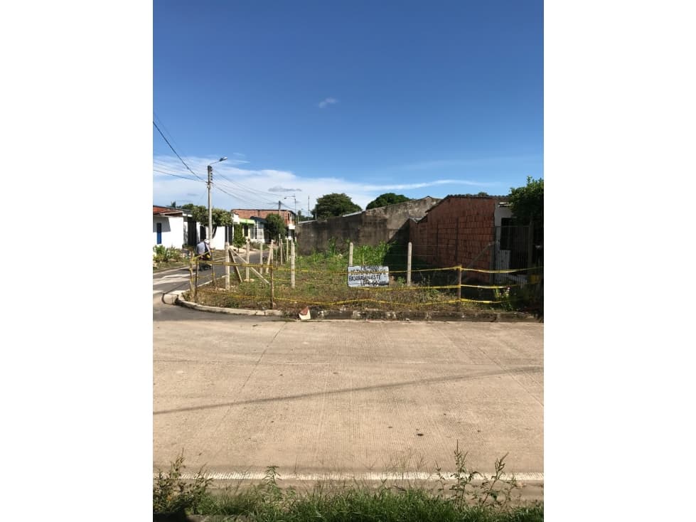 SE VENDE LOTE RESIDENCIAL AGUAZUL CASANARE - 1