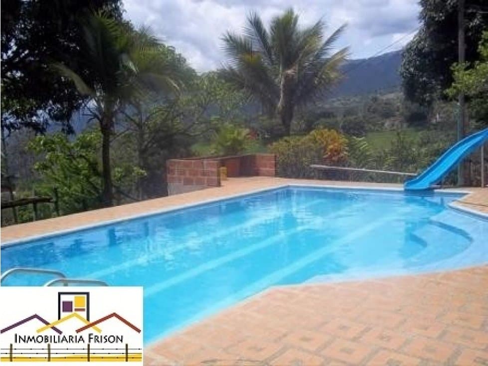 Alquiler de Finca de Recreo en Girardota - 1