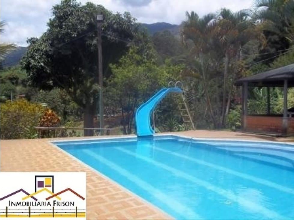 Alquiler de Finca de Recreo en Girardota - 1