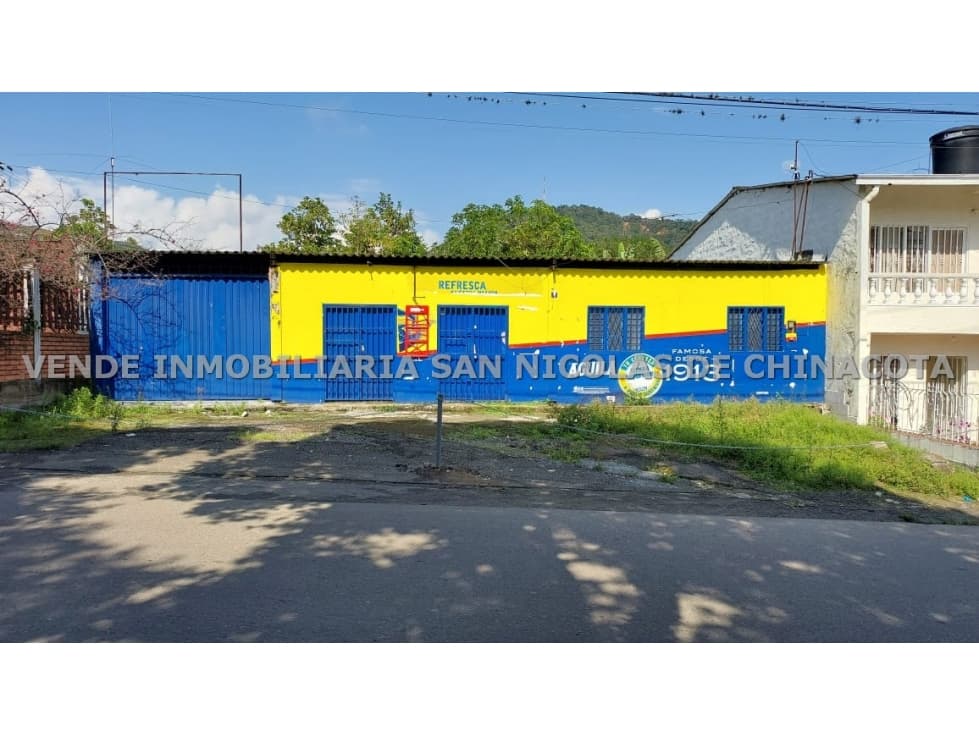 INMUEBLE COMERCIAL EN CHINACOTA - 1