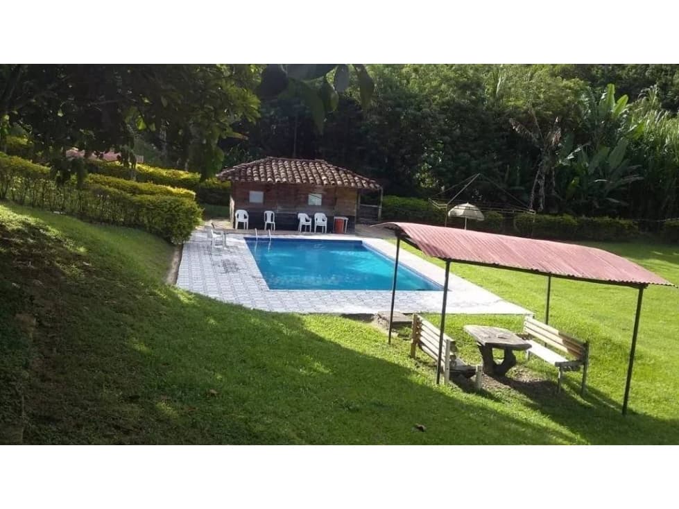 VENDO FINCA DE 8 HECTÁREAS EN SALGAR Y CON PISCINA PRECIO OPORTUNIDAD - 1