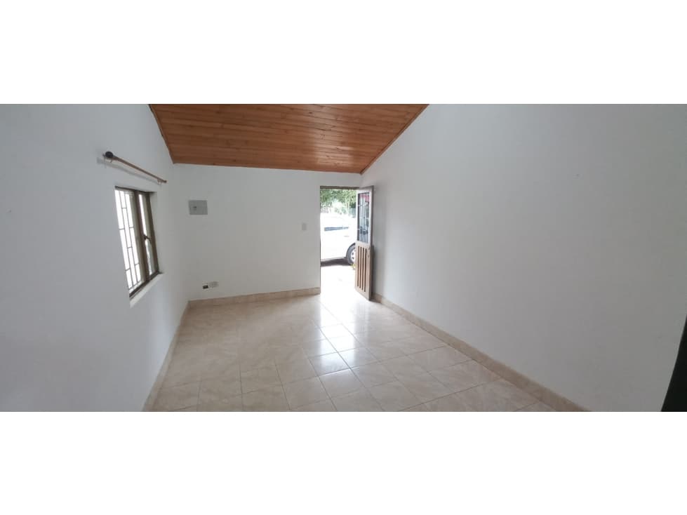 ARRIENDO APTO COTA RURAL $ 650.000 - 1