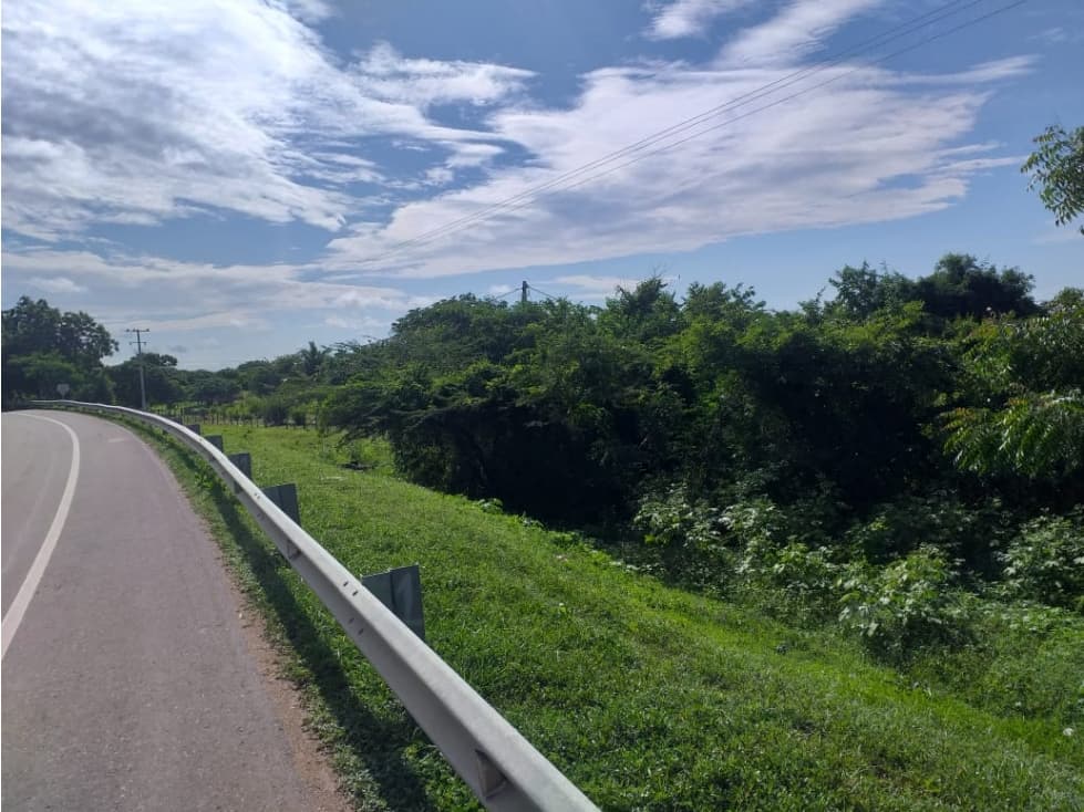 Venta de lote de 5 hectáreas más 6 mil metros  cerca de Barranquilla. - 1