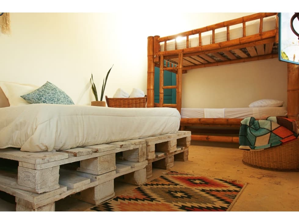 VENTA DE FINCA HOSTAL MOSTAZA VEREDA EL BRASIL ,SAMANA CALDAS - 1