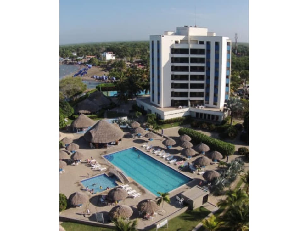 ARRIENDO APARTAMENTO EN COVEÑAS  FRENTE AL MAR  8 PAX - 1
