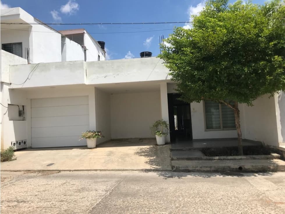 ESPECTACULAR CASA EN VENTA EN SAHAGUN- CORDOBA - 1