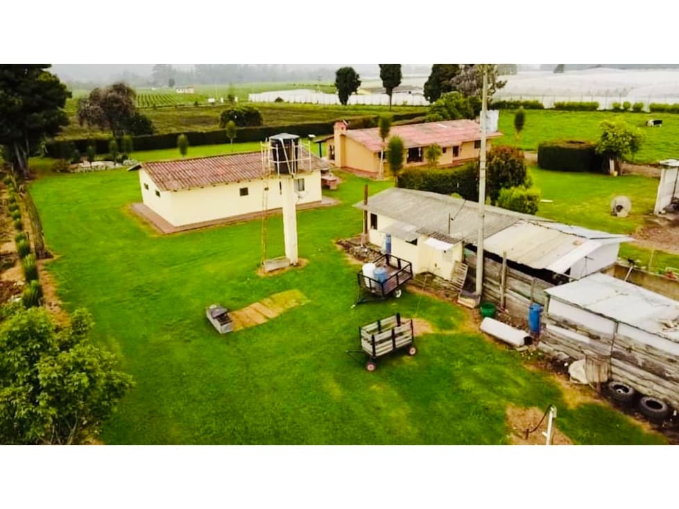 VENTA CASA CAMPESTRE CON TERRENO EL ROSAL - 1
