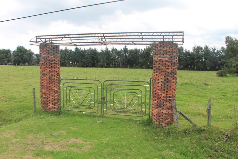 Lote en  Florencia(Subachoque) RAH CO: 22-407 - 1