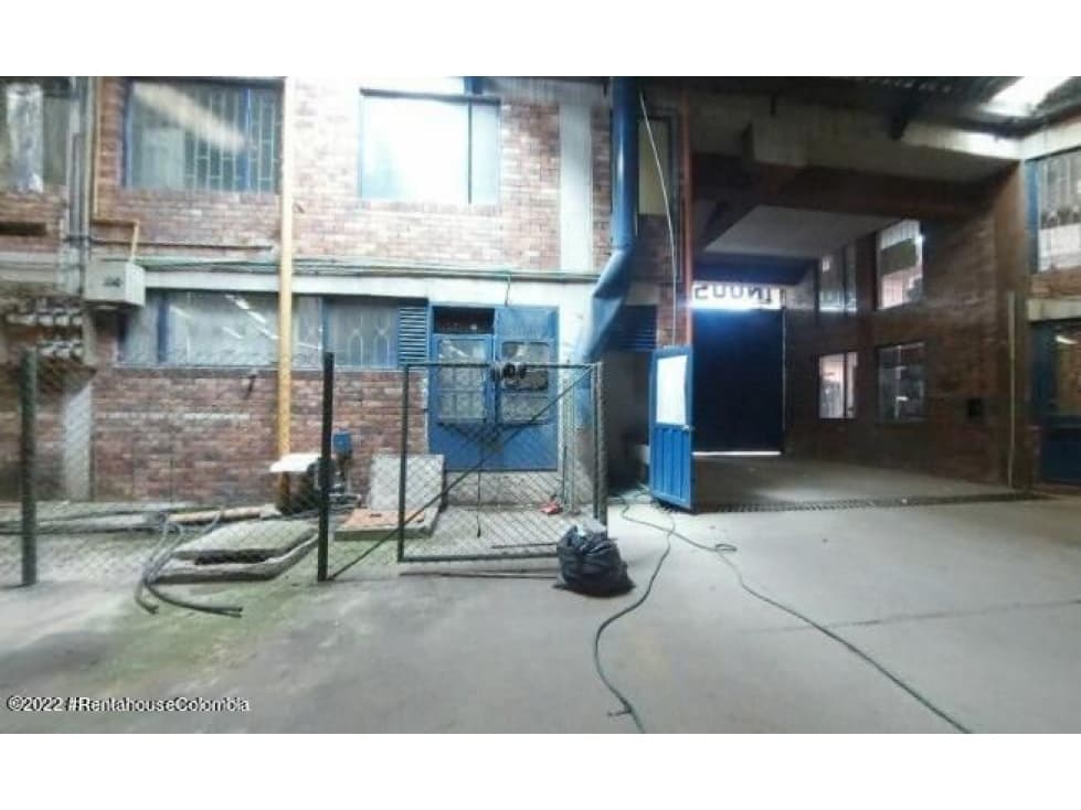 Comercial en  Centro Duitana RAH CO: 22-2523 - 1