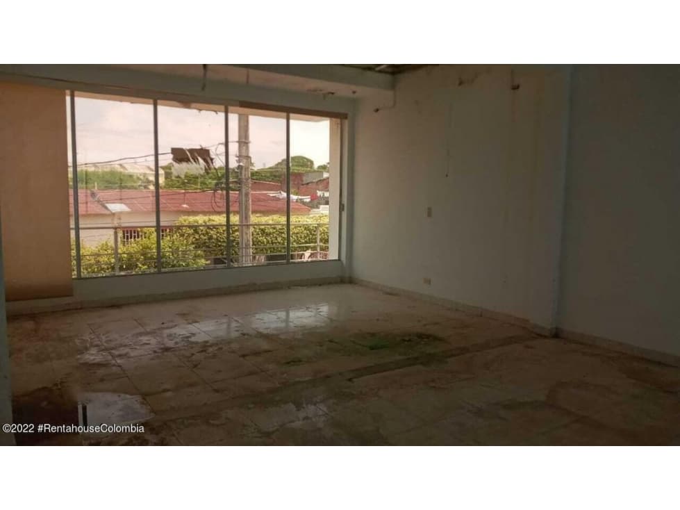 Comercial en Los Guaduales RAH CO: 22-2548 - 1