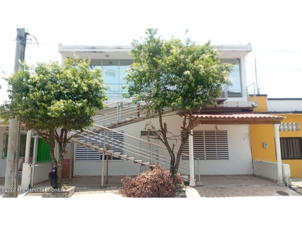 Vendo Comercial en Los Guaduales C.C 22-2548 - 1