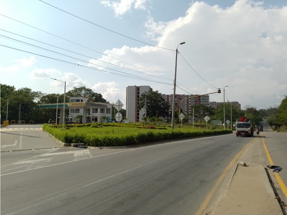 LOCAL COMERCIAL EN ARRIENDO EN PIEDECUESTA / INMOBILIARIA PRESTIGIO SAS - 1