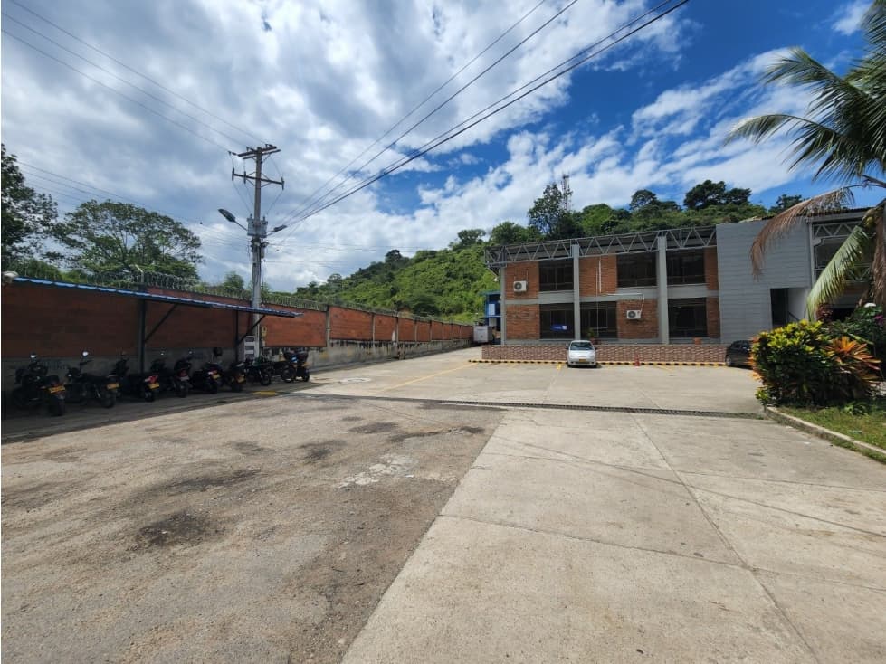 BODEGA EN ARRIENDO EN GIRON / INMOBILARIA PRESTIGIO SAS - 1