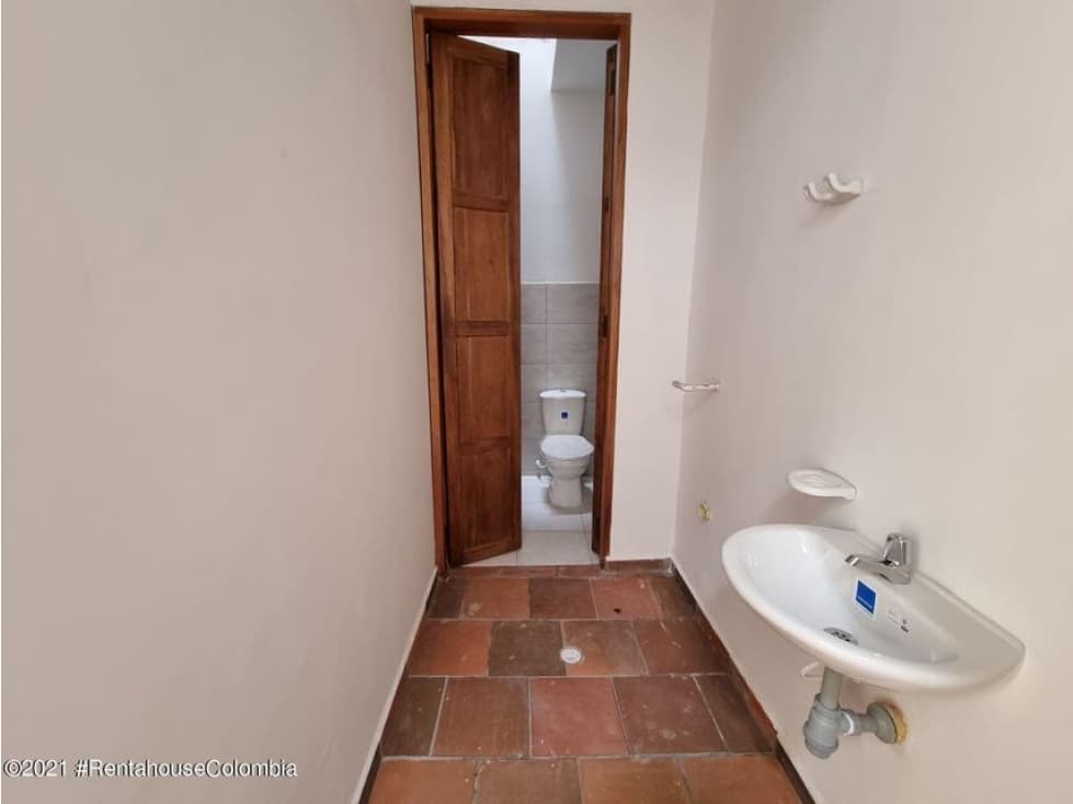 Comercial en Vereda San Gil RAH CO: 23-1077 - 1