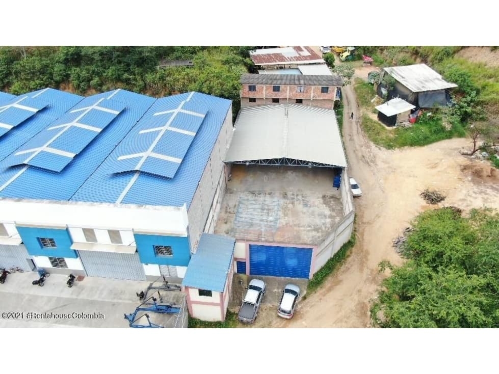Vendo Comercial en  Balcones del Portal C.O 23-1069 - 1