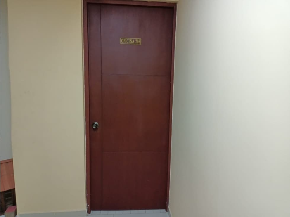 arriendo oficina cerca al Palacio de Justicia - 1