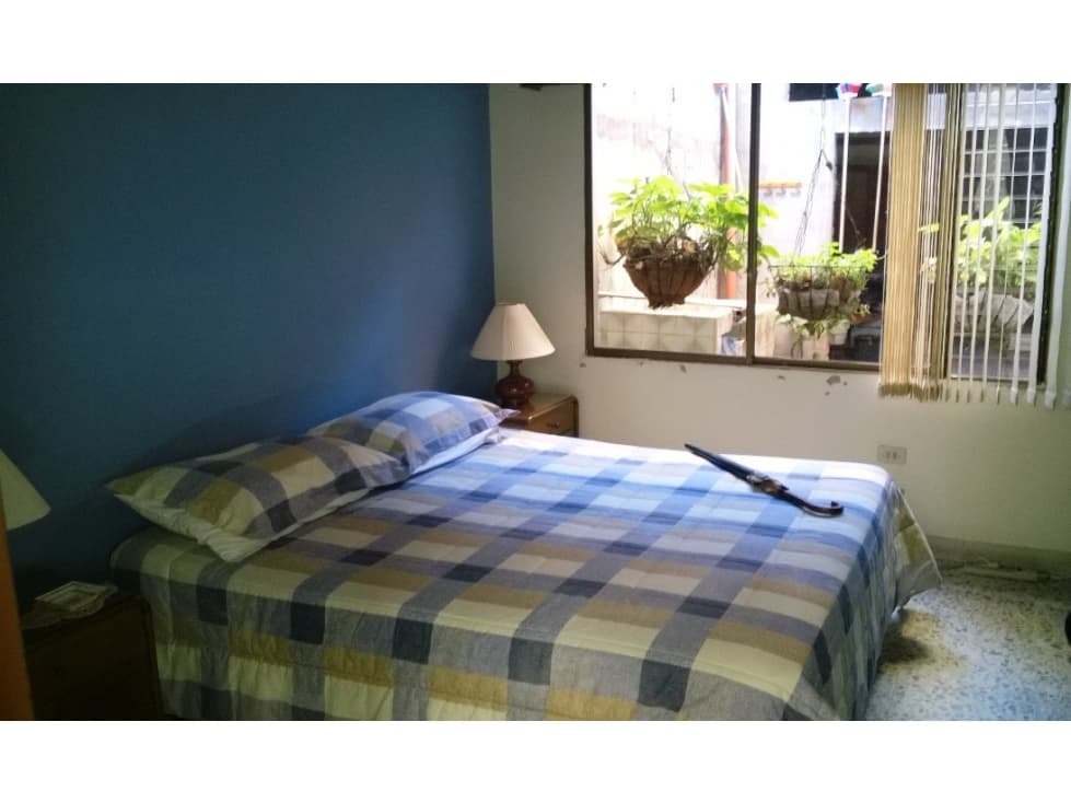 Vendo Casa mixta con local rentando en Zarzal Valle - 1